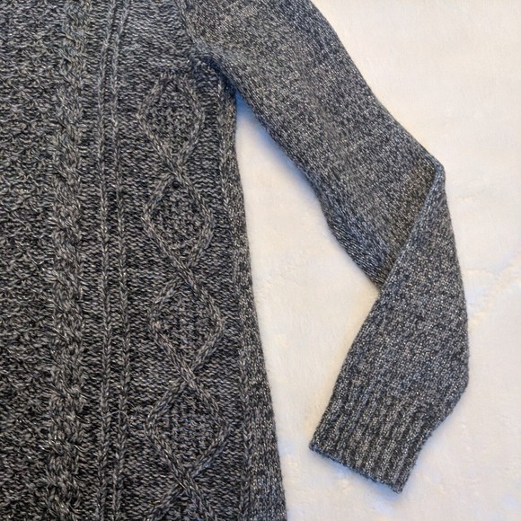 Women's New York and Company Sweater SZ Small Gray Shimmer Cable Knit Turtleneck - Picture 3 of 11